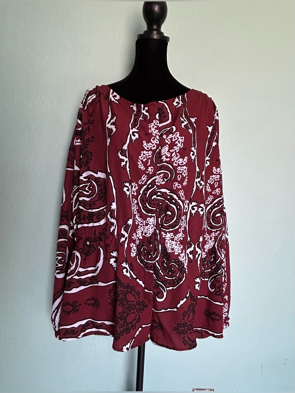 eshakti Maroon and White Paisley Long-Sleeve Tunic